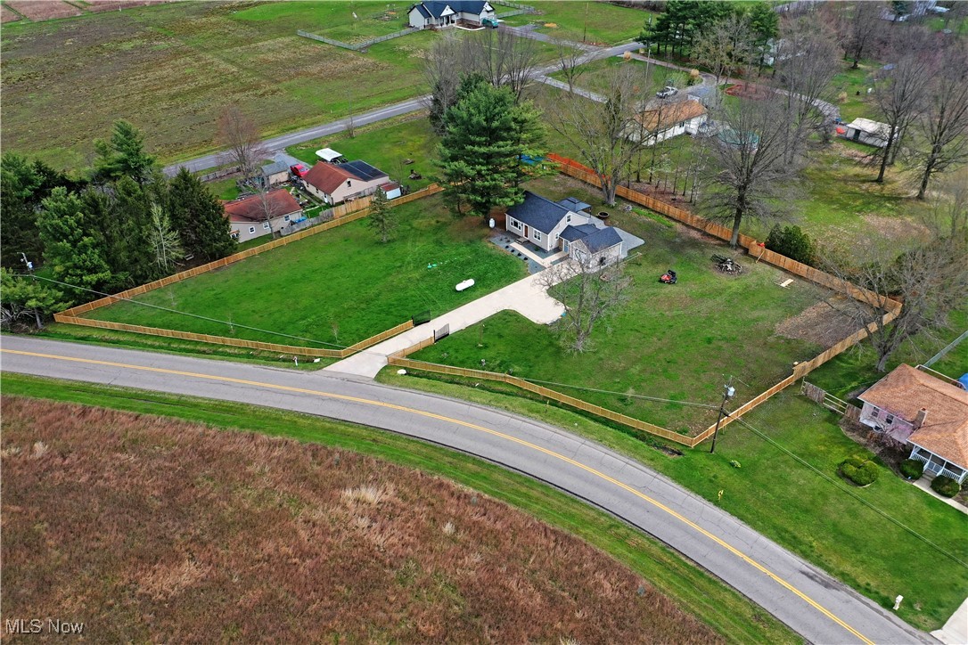 3033 South Lipkey Road North Jackson, OH 44451 - Photo 3 of 48 Gallery Image 3
