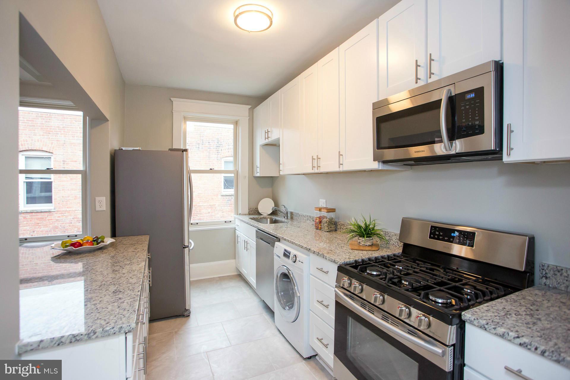 1736 Columbia Road Northwest, Unit 406 Washington, DC 20009 - Photo 12 of 30 Kitchen