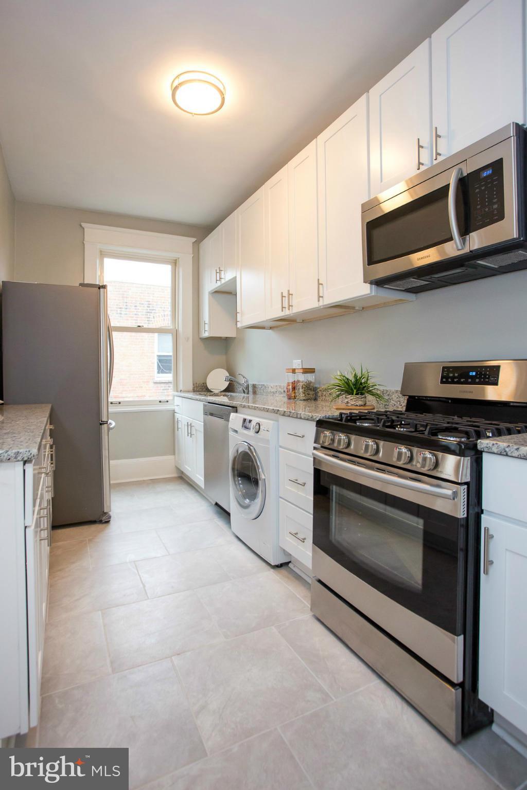 1736 Columbia Road Northwest, Unit 406 Washington, DC 20009 - Photo 13 of 30 Kitchen