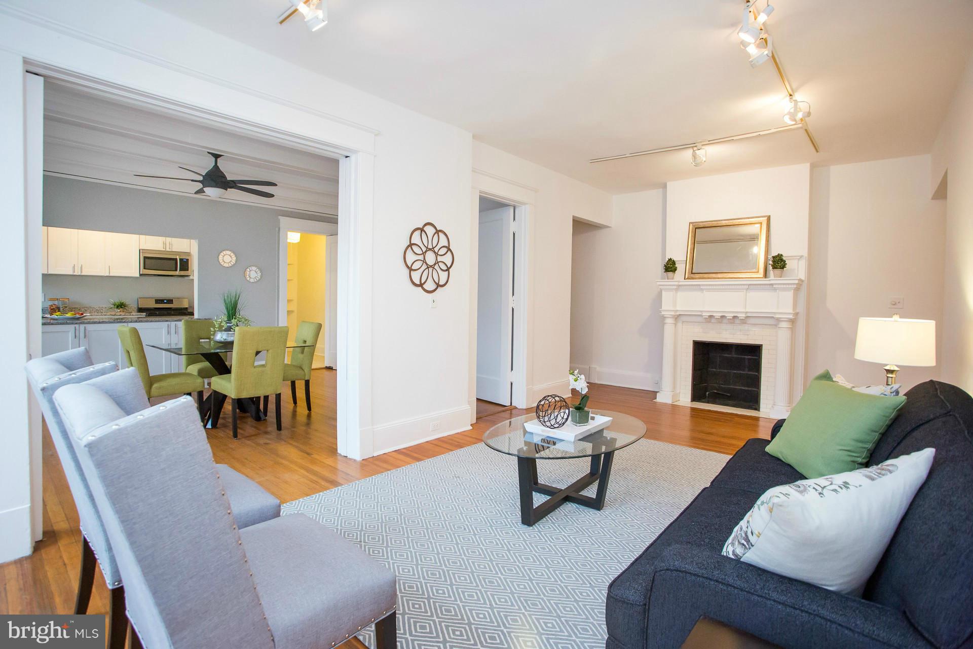 1736 Columbia Road Northwest, Unit 406 Washington, DC 20009 - Photo 5 of 30 Living Room