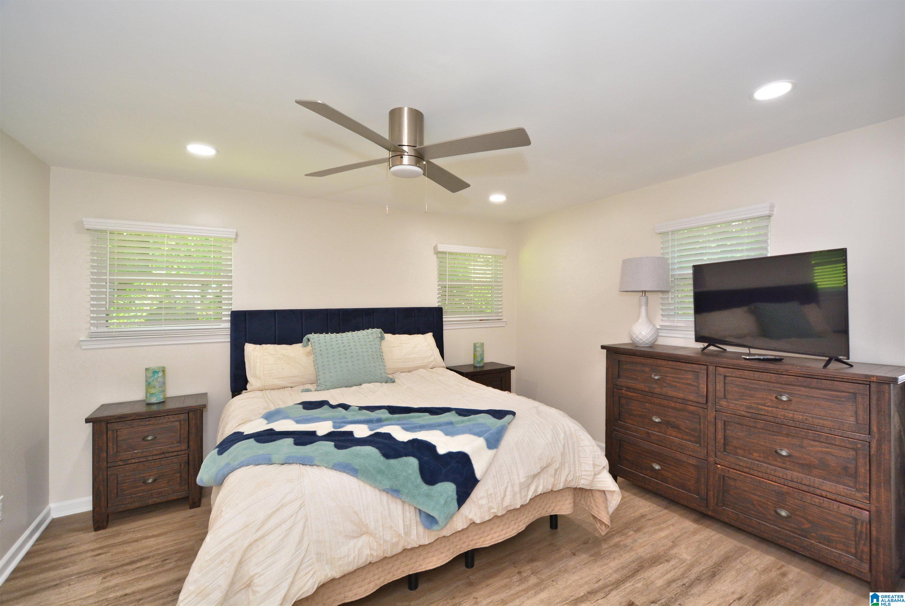 3256 Karl Daly Road Birmingham, AL 35210 - Photo 17 of 36