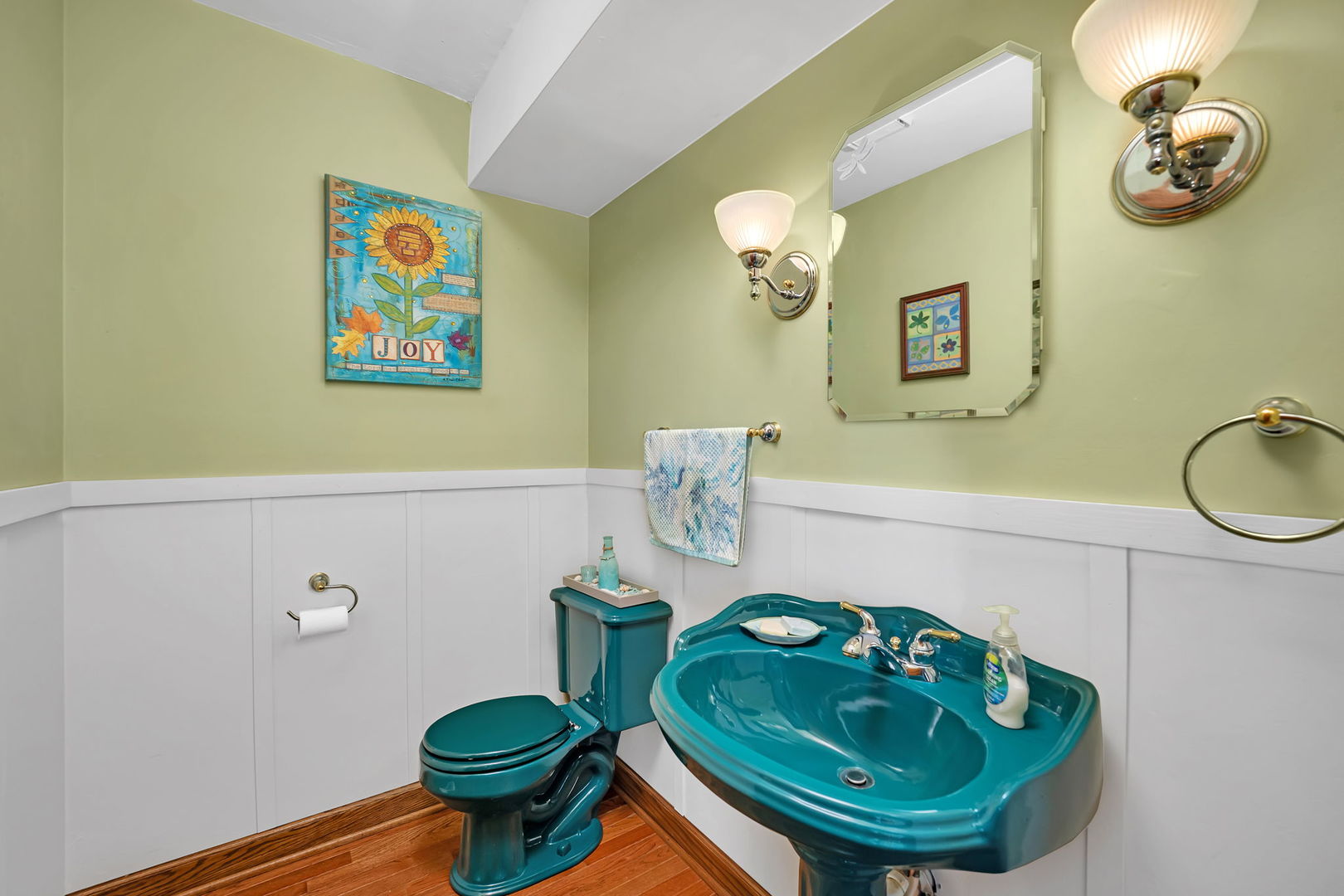 108 Deerpath Drive Minooka, IL 60447 - Photo 7 of 45 a bathroom with a sink mirror and toilet