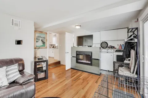 $369,999 | 150 Country Club Drive, Northlake, IL 60164