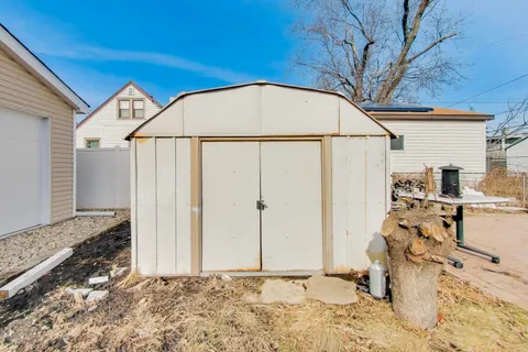 $369,999 | 150 Country Club Drive, Northlake, IL 60164