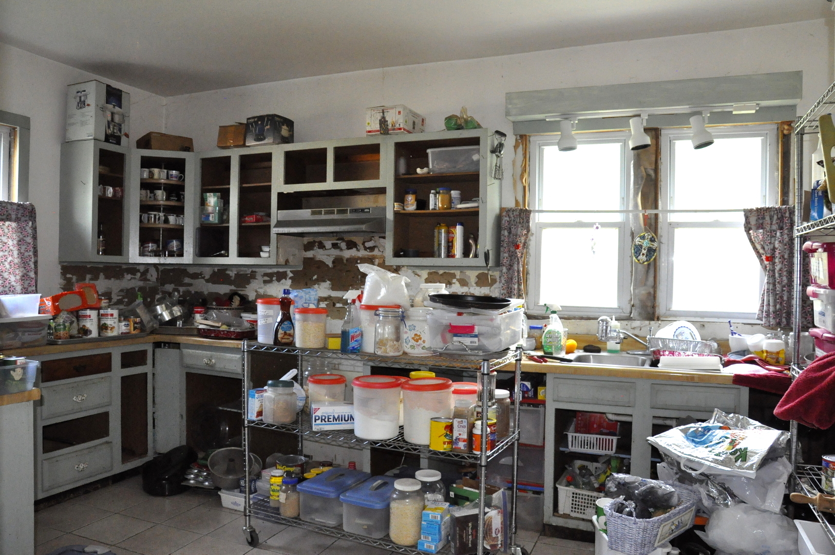 3912 East 758th Road Triumph, IL 61371 - Photo 13 of 86 a room filled with furniture and a window