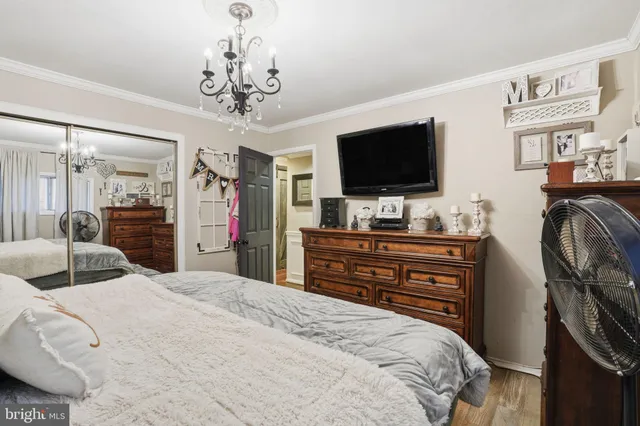 $399,900 | 165 Crabtree Drive, Levittown, PA 19055