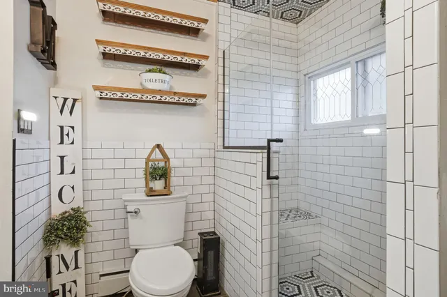 $399,900 | 165 Crabtree Drive, Levittown, PA 19055