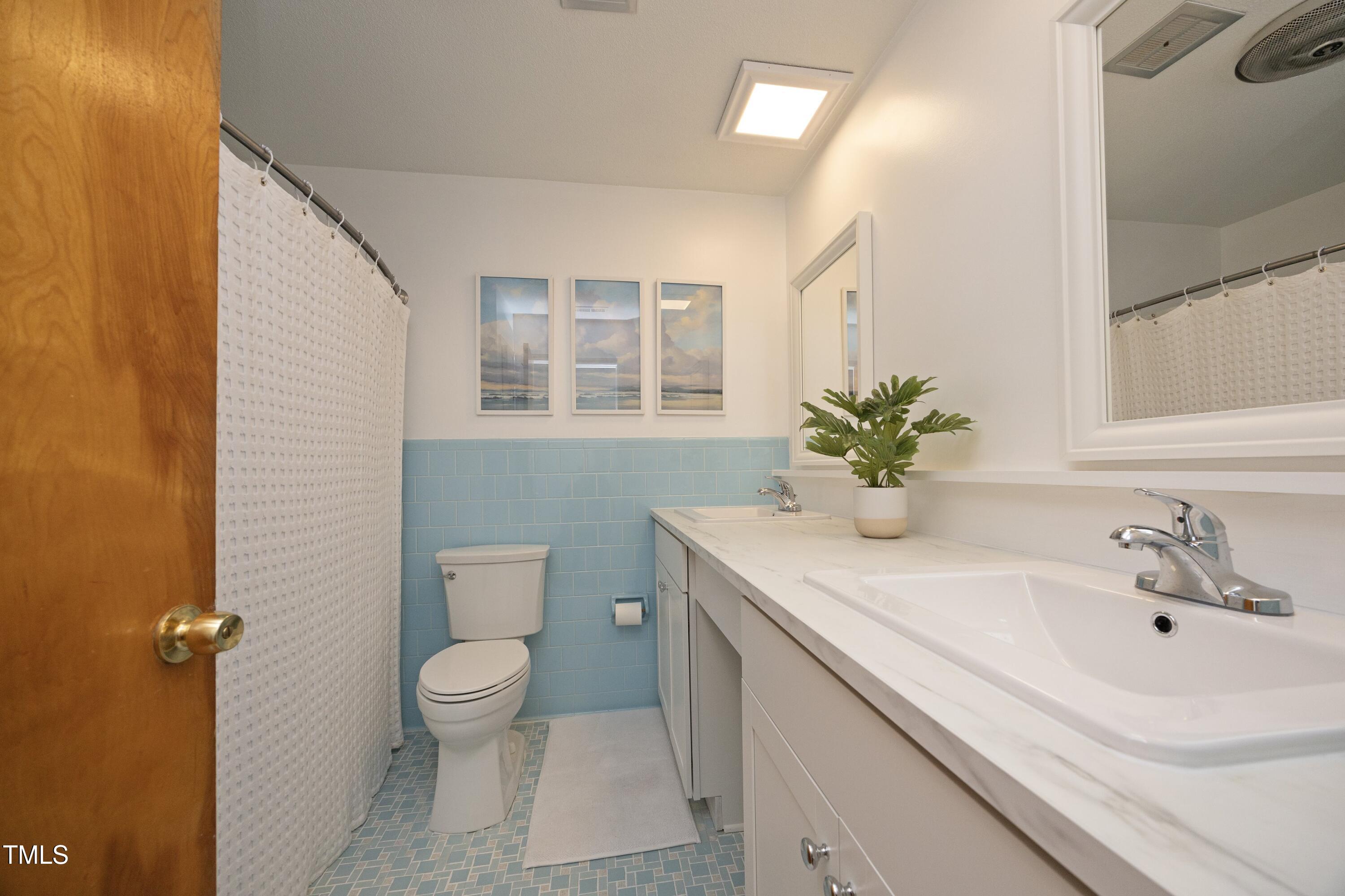 108 Ray Road Chapel Hill, NC 27516 - Photo 16 of 32 22FullBath