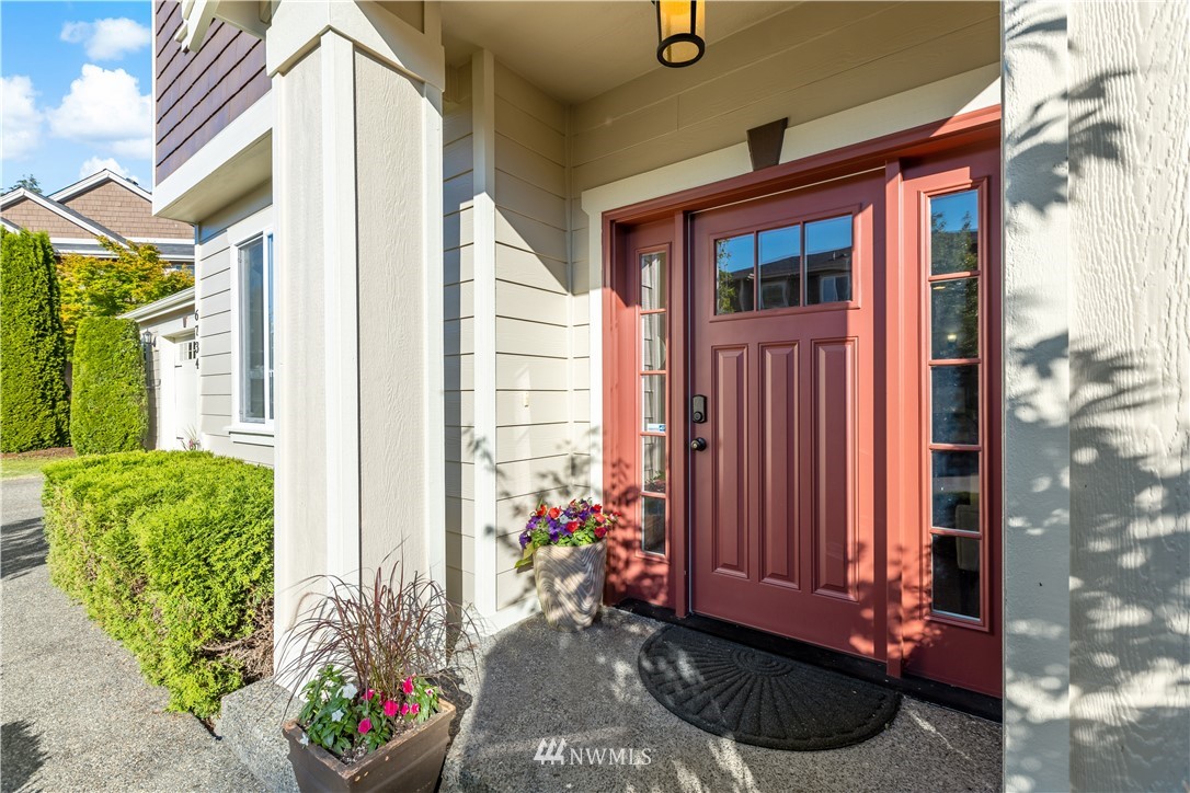 6734 Southeast 2nd Street Renton, WA 98059 - Photo 3 of 35