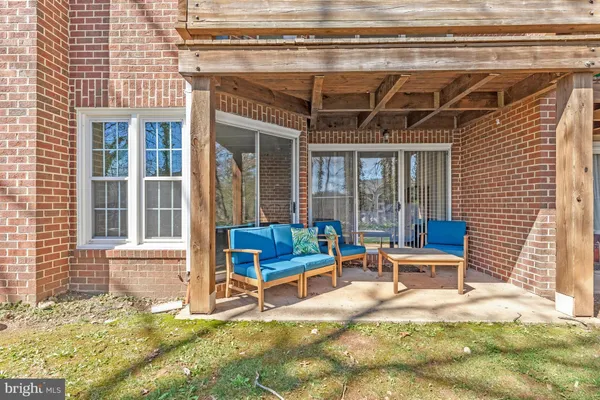 $264,000 | 11142 Beaver Trail Court, Reston, VA 20191