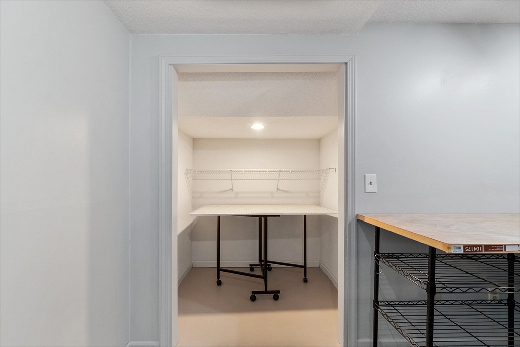 64 Apple Ridge Road West Springfield, MA 01089 - Photo 28 of 31 a view of workspace