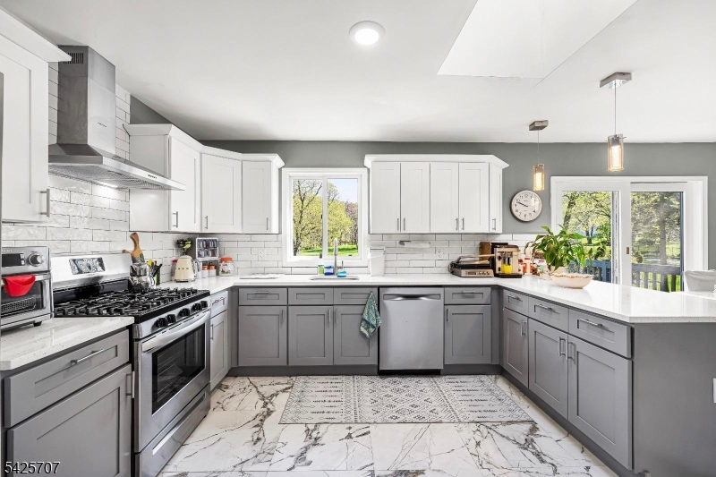 1365 Well Road Bridgewater, NJ 08807 - Photo 9 of 41