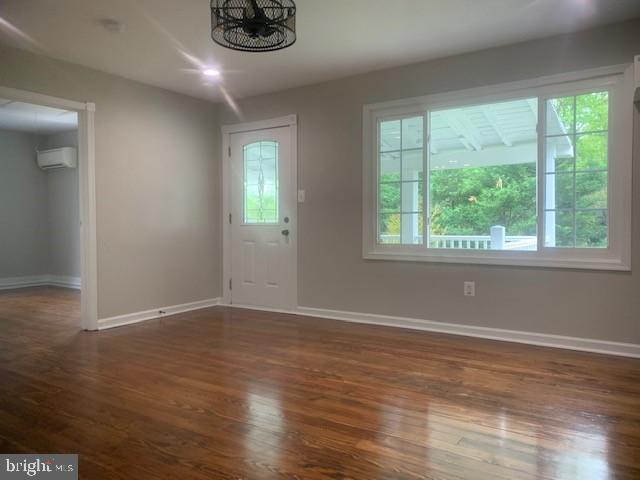 6367 Georgetown Road Broad Run, VA 20137 - Photo 15 of 22 family room