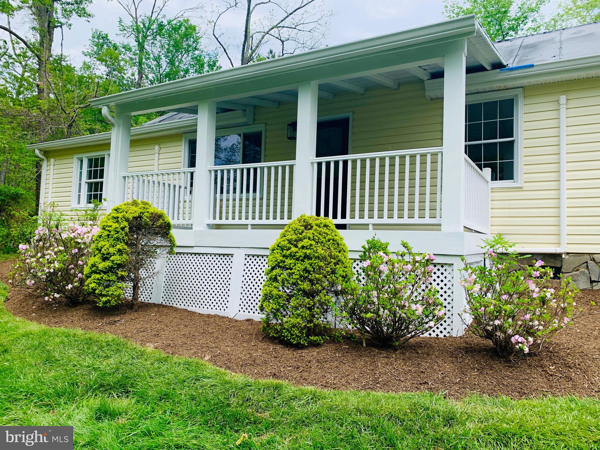 6367 Georgetown Road Broad Run, VA 20137 - Photo 3 of 22 Side porch off of family room