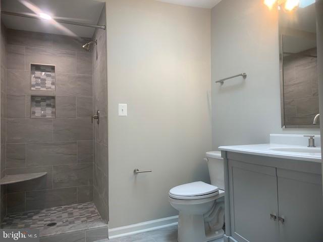6367 Georgetown Road Broad Run, VA 20137 - Photo 10 of 22 on-suite bathroom off of main bedroom