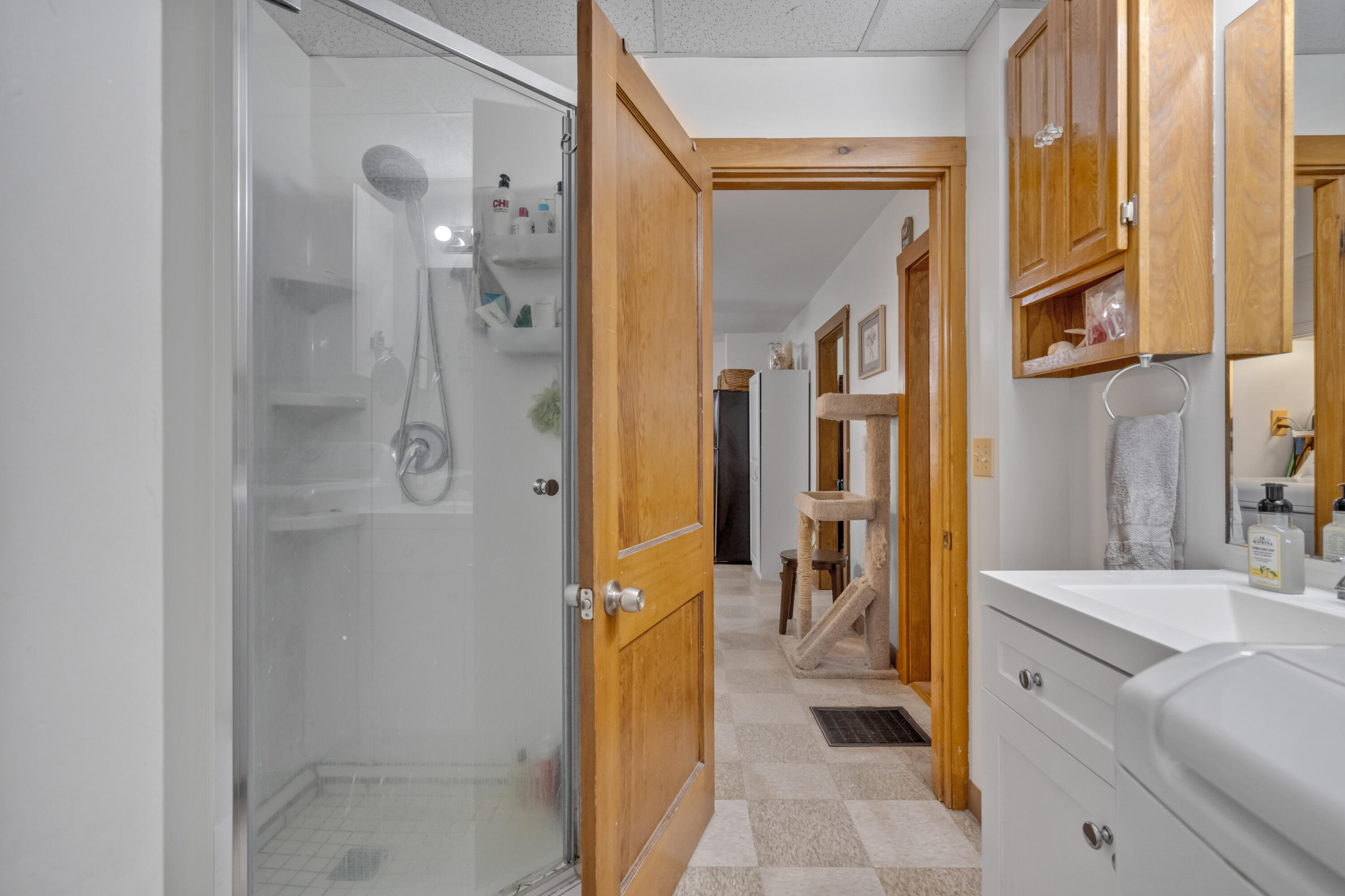 8 Thompson Street Lewiston, ME 04240 - Photo 20 of 46 DSC06821