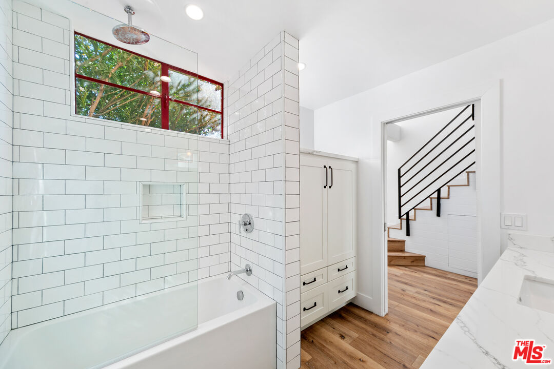 29235 Heathercliff Road, Unit 6 Malibu, CA 90265 - Photo 11 of 24