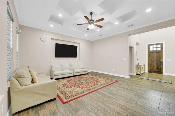 $3,200 | 2410 Colvin Avenue, Edinburg, TX 78539