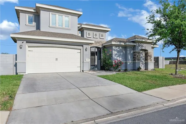 $3,200 | 2410 Colvin Avenue, Edinburg, TX 78539