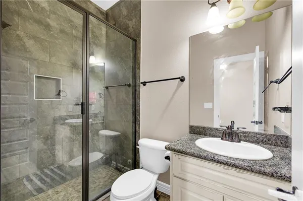 $3,200 | 2410 Colvin Avenue, Edinburg, TX 78539