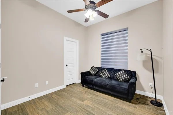 $3,200 | 2410 Colvin Avenue, Edinburg, TX 78539