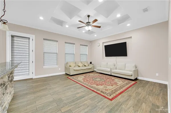 $3,200 | 2410 Colvin Avenue, Edinburg, TX 78539