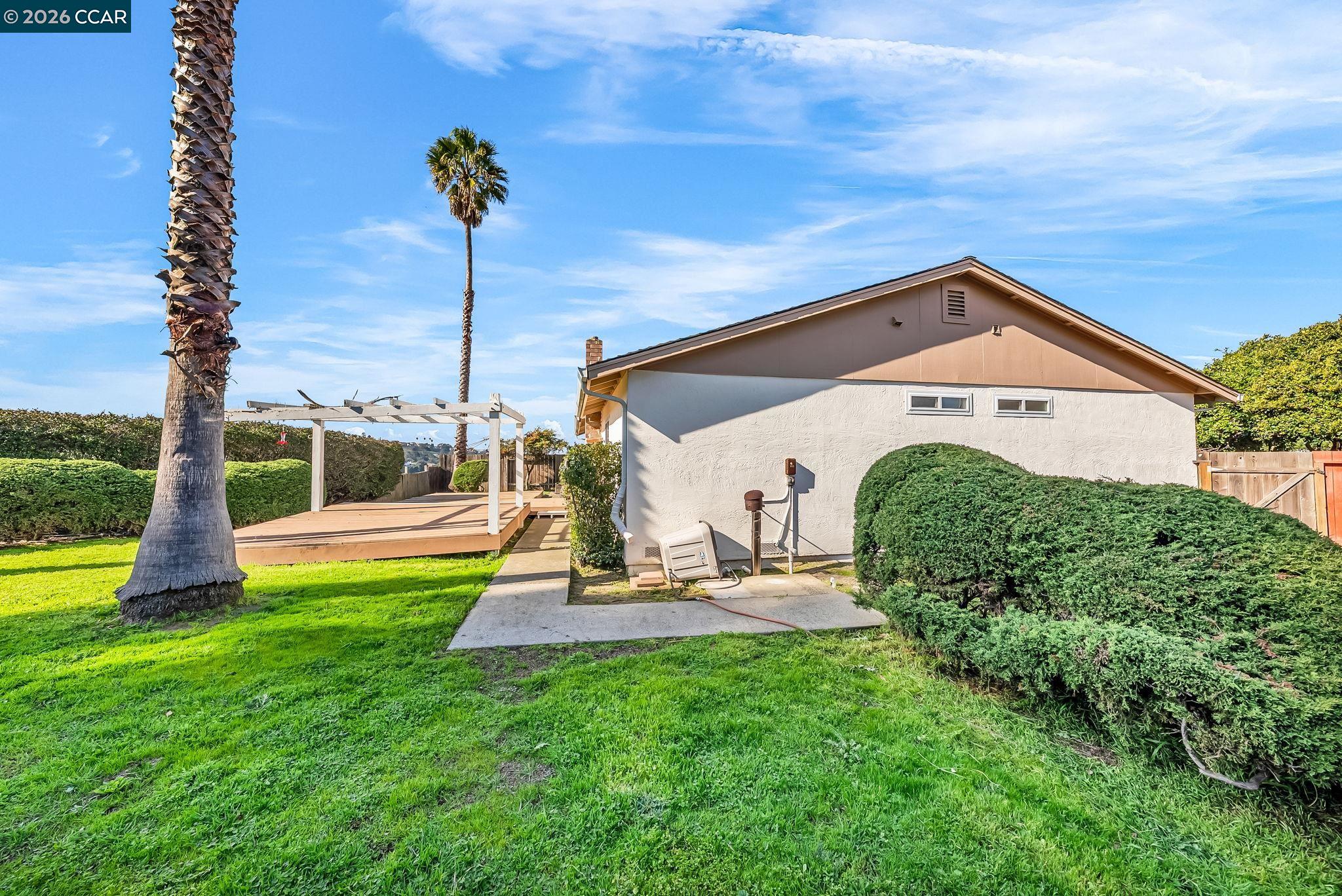 121 Fir Court Hercules, CA 94547 - Photo 44 of 55