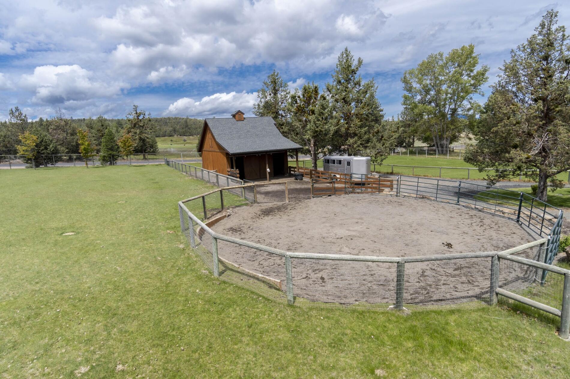 18430 Walton Road Bend, OR 97703 - Photo 45 of 50 batch_43. Walton barn and roundpen