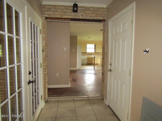 2216 Weeks Island Road New Iberia, LA 70560 - Photo 6 of 16 IMG_8353