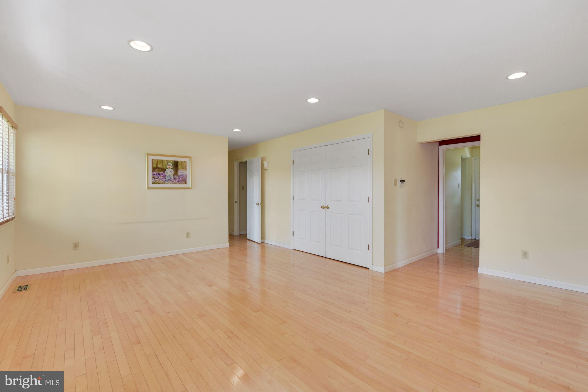 361 Oakshade Road Shamong, NJ 08088 - Photo 5 of 33 Gallery Image 5