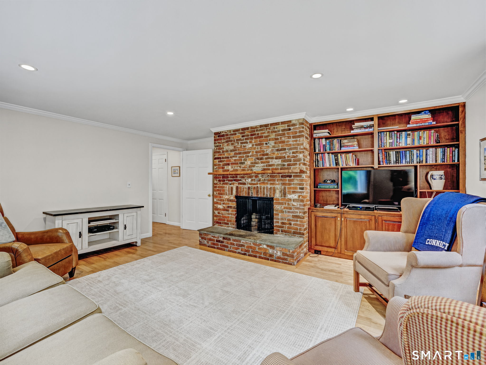 77 Beach Street Litchfield, CT 06759 - Photo 17 of 34 Gallery Image 17