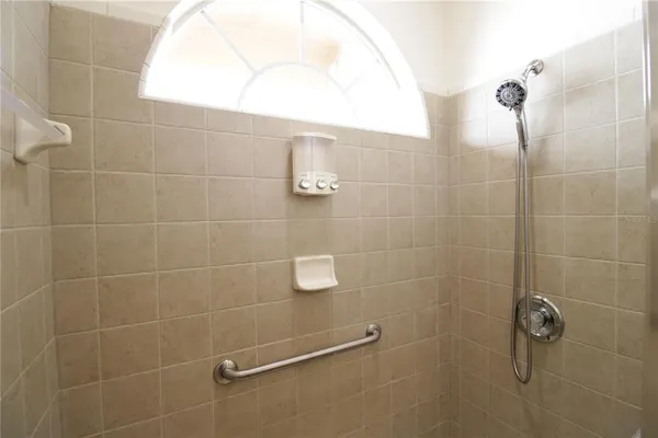 $2,275 | 11685 Northwest 19 Place, Gainesville, FL 32606