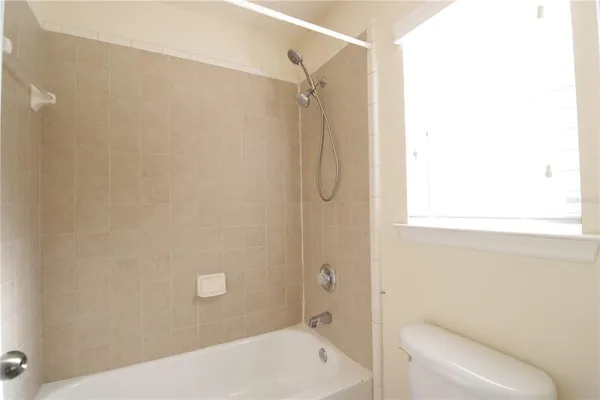 $2,275 | 11685 Northwest 19 Place, Gainesville, FL 32606