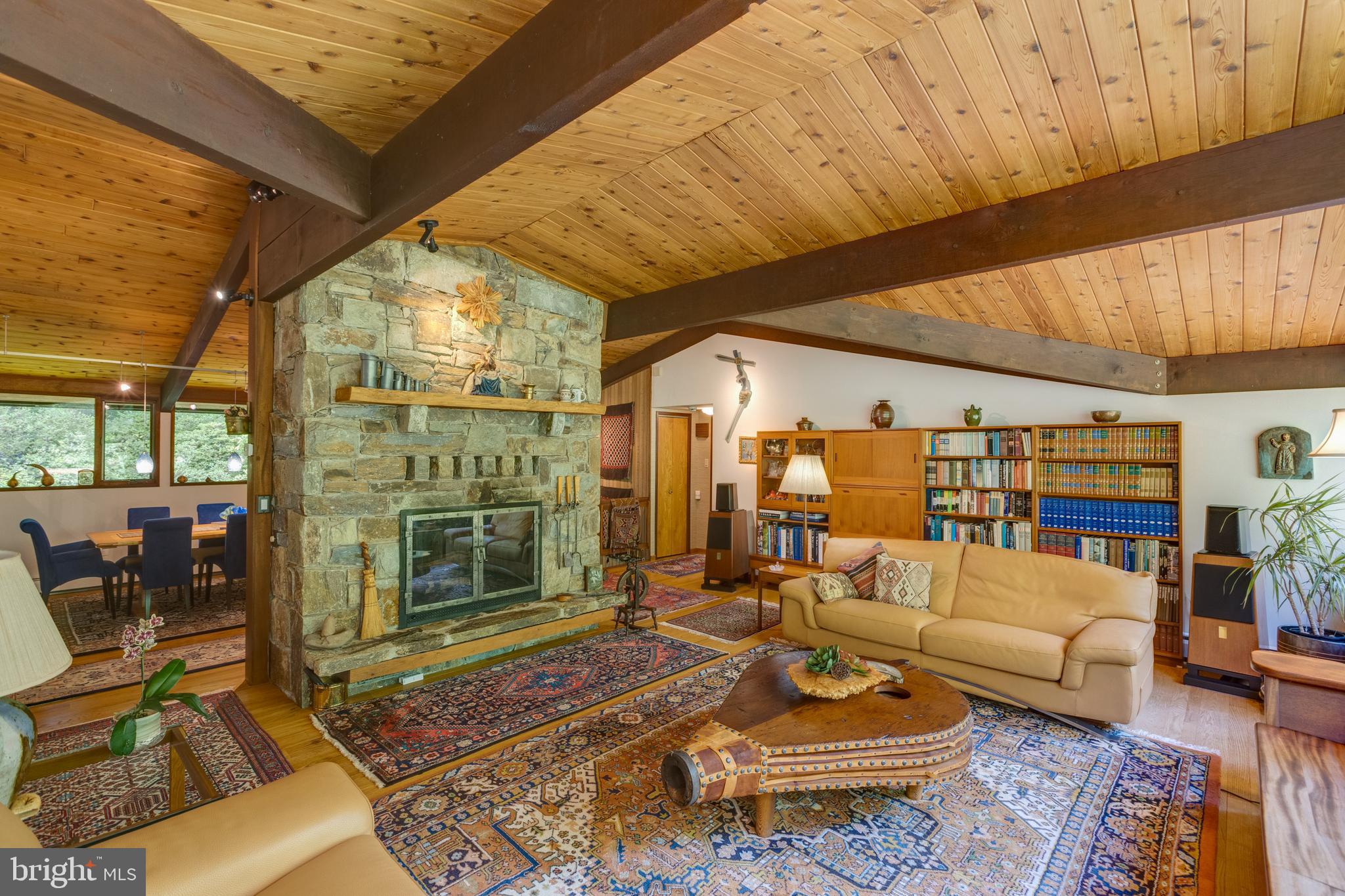 9520 Sagamore Spring Road Great Falls, VA 22066 - Photo 2 of 106 A Tasteful Melange of Wood