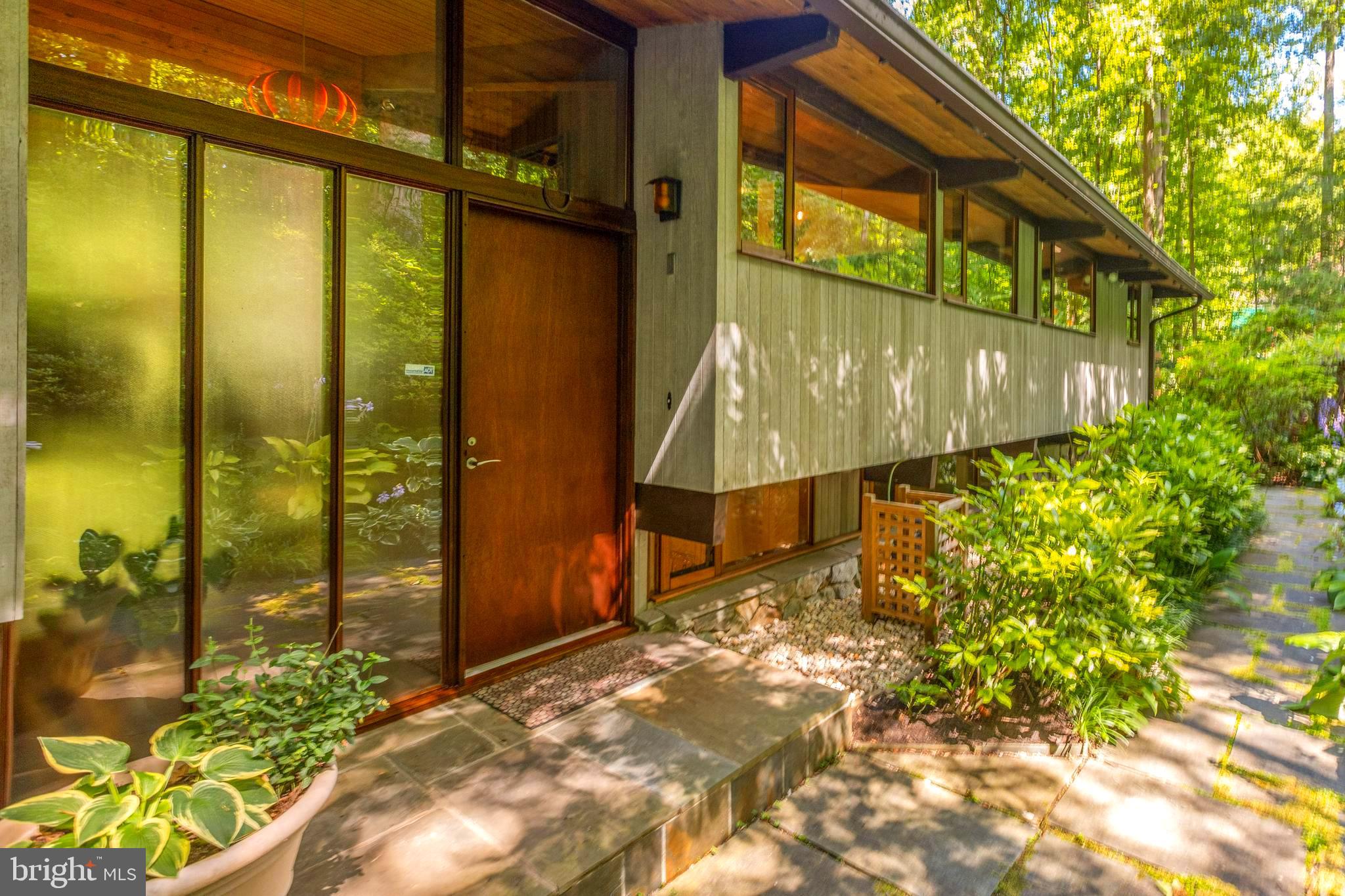 9520 Sagamore Spring Road Great Falls, VA 22066 - Photo 3 of 106 Front Entrance with welcoming path,