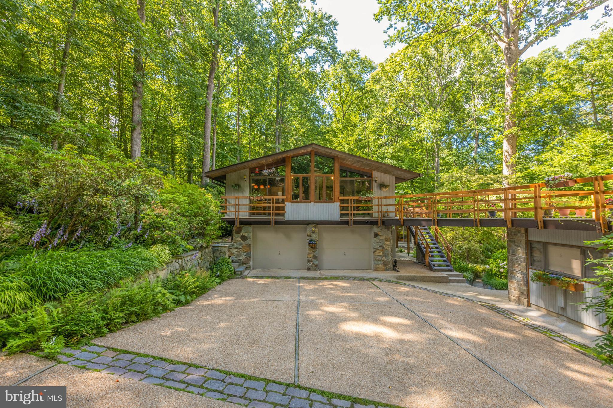 9520 Sagamore Spring Road Great Falls, VA 22066 - Photo 21 of 106 Sloped drive for maximum natural drainage