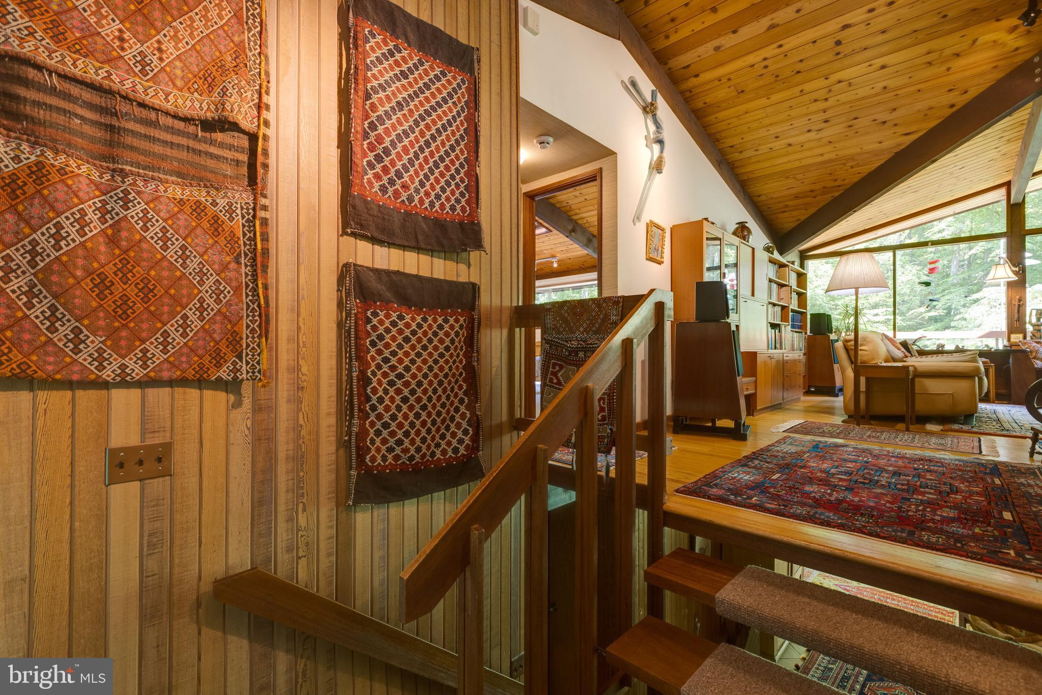 9520 Sagamore Spring Road Great Falls, VA 22066 - Photo 24 of 106 Spectacular Architecture and Beauty