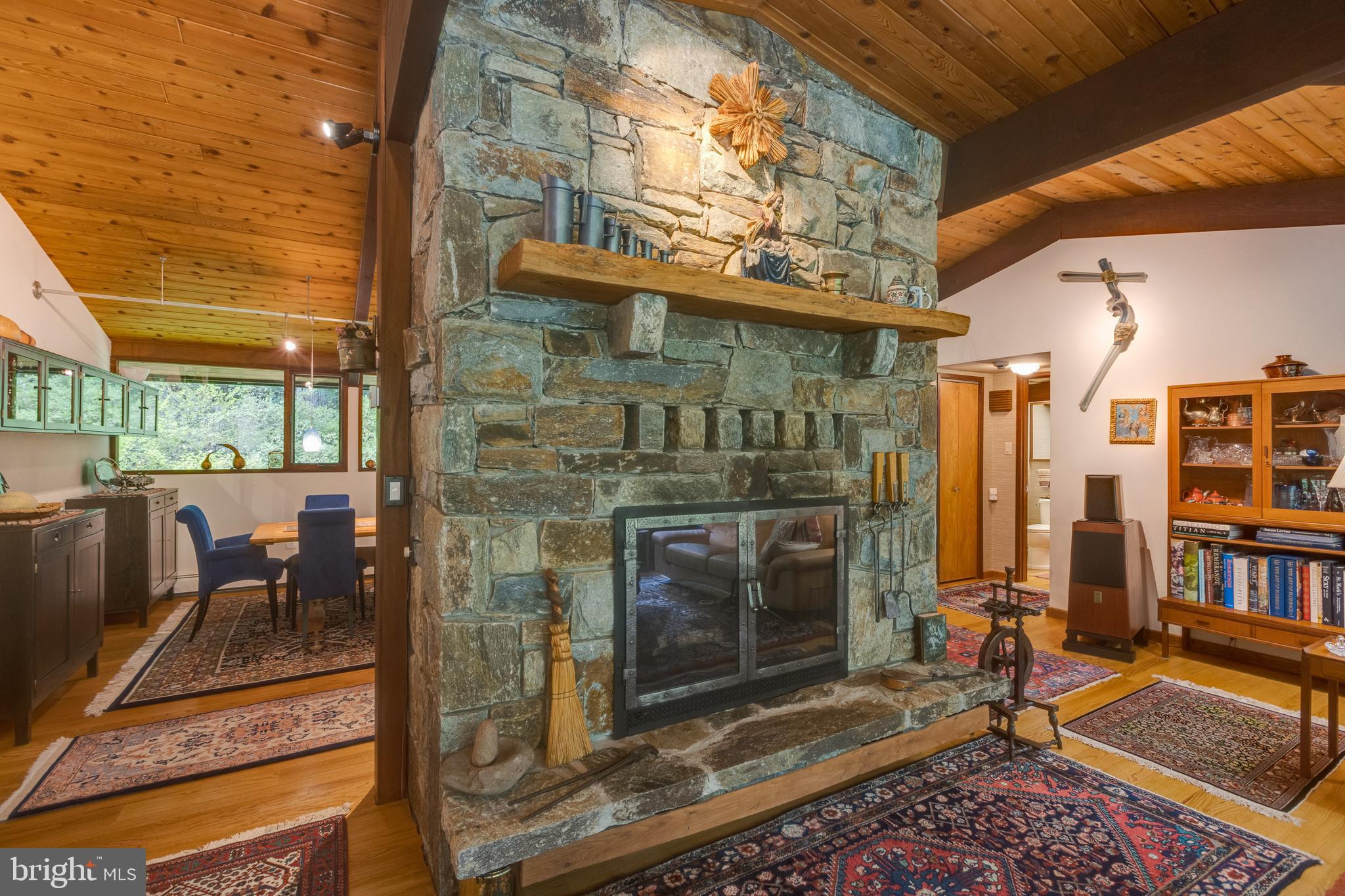 9520 Sagamore Spring Road Great Falls, VA 22066 - Photo 30 of 106 Rugged Stone Centerpiece FP on Both Levels