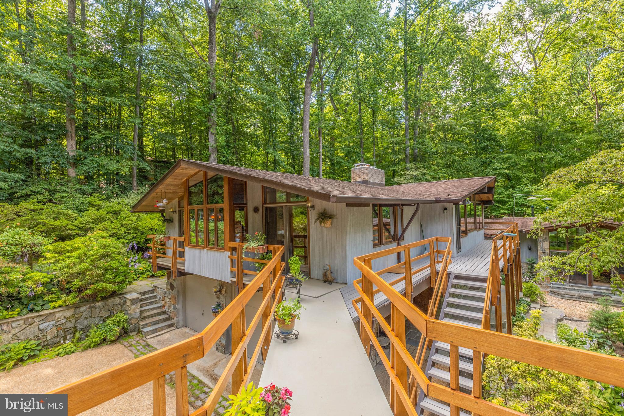 9520 Sagamore Spring Road Great Falls, VA 22066 - Photo 72 of 106 Too Close-In for Aerial Photos!