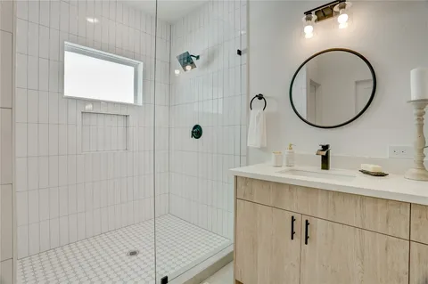 $329,000 | 9604 Burden Street, Houston, TX 77093