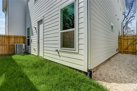 $329,000 | 9604 Burden Street, Houston, TX 77093