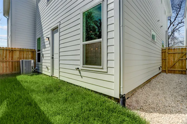 $329,000 | 9604 Burden Street, Houston, TX 77093