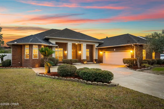 $595,000 | 140 Cottonwood Circle, Lynn Haven, FL 32444