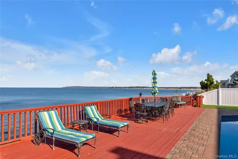 $1,895,000 | 43 Oak Point Drive North, Bayville, NY 11709