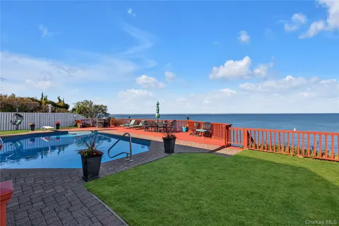 $1,895,000 | 43 Oak Point Drive North, Bayville, NY 11709