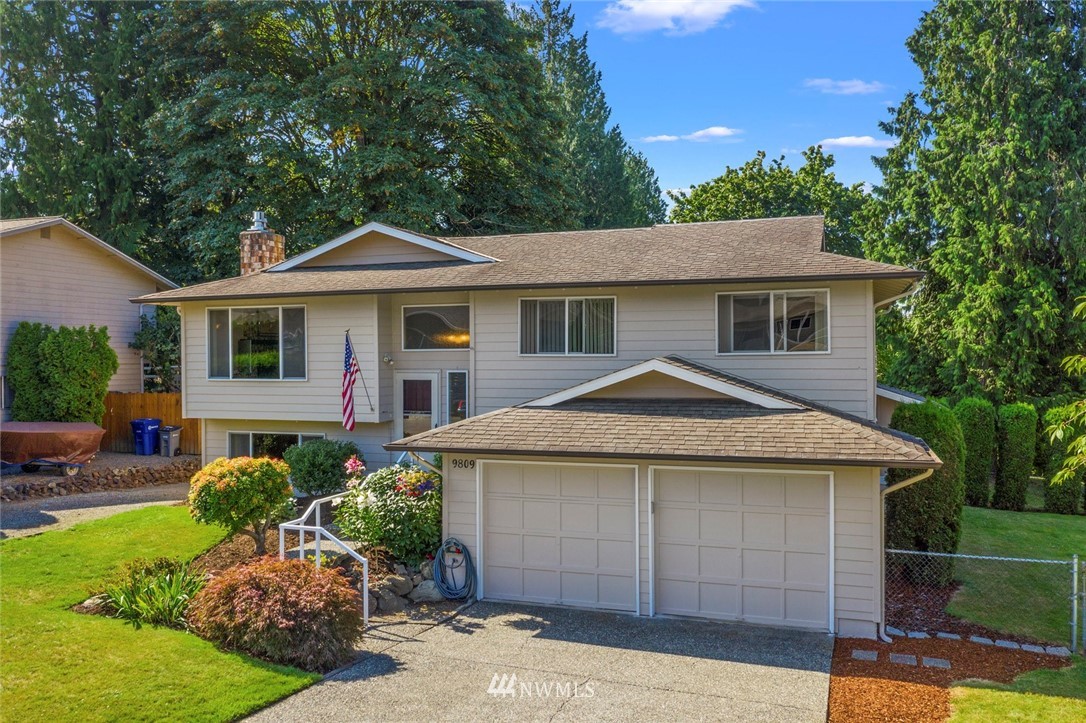 9809 Northeast 204th Place Bothell, WA 98011 - Photo 2 of 24