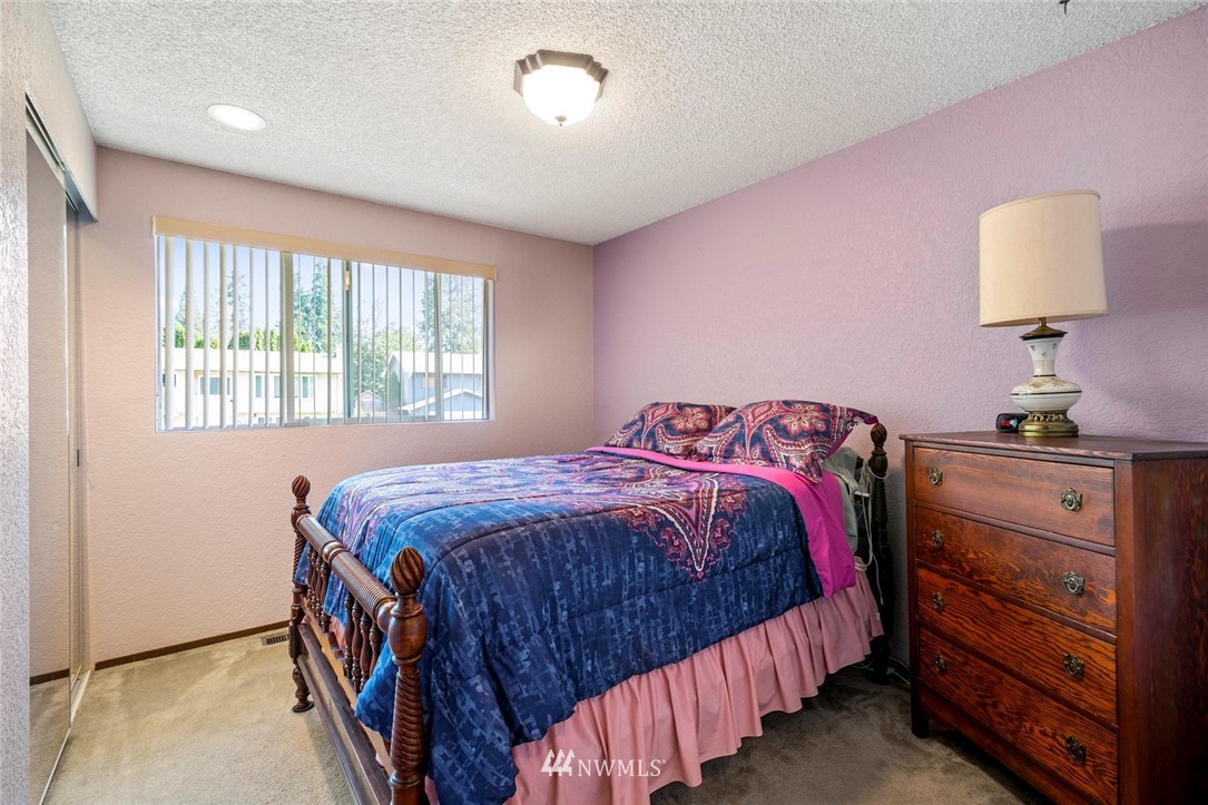 9809 Northeast 204th Place Bothell, WA 98011 - Photo 12 of 24