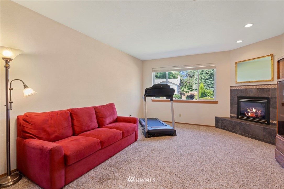 9809 Northeast 204th Place Bothell, WA 98011 - Photo 23 of 24
