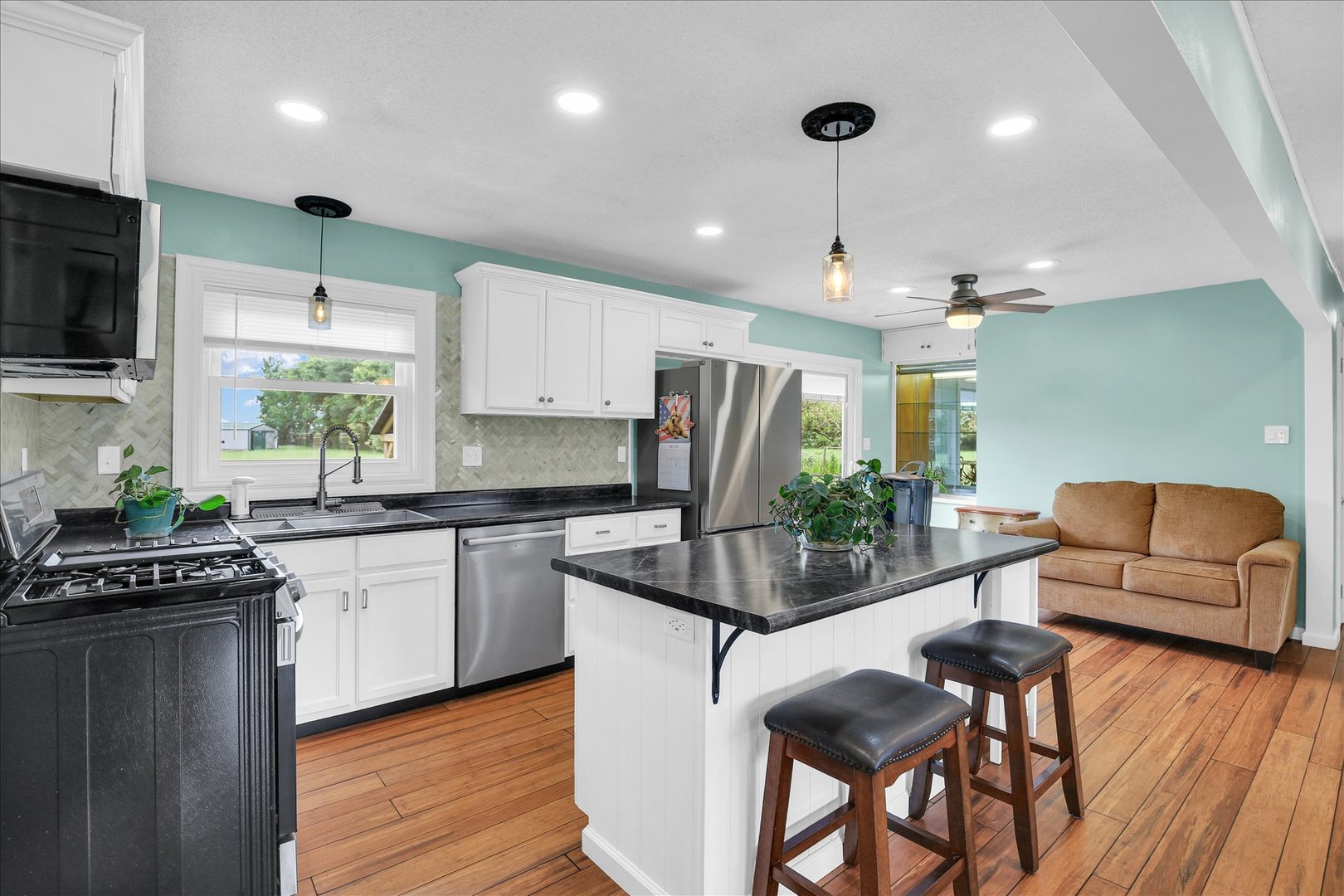 601 West Woodyard Avenue Ridge Farm, IL 61870 - Photo 12 of 38