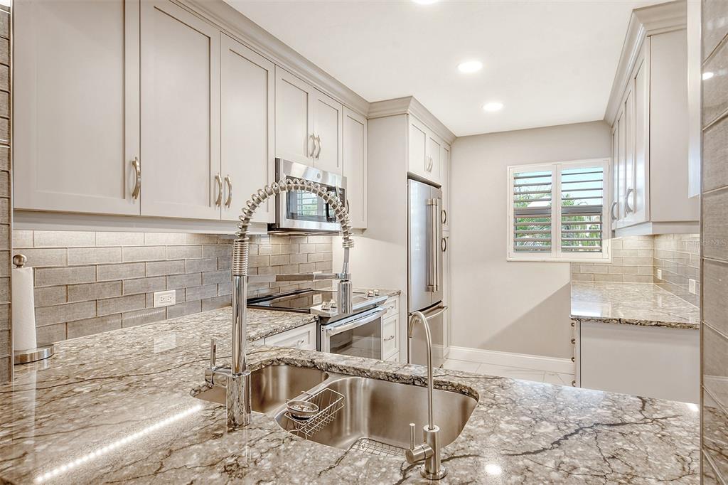 210 Santa Maria Street, Unit 245 Venice, FL 34285 - Photo 6 of 100